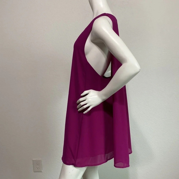 4SI3NNA Magenta Cape Back Swing Dress - Size S - Picture 4 of 14